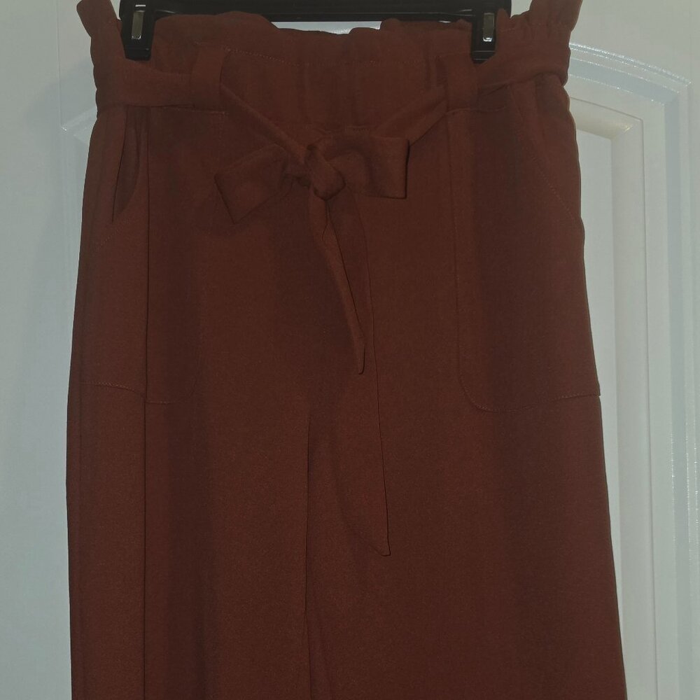 Wide legged pants